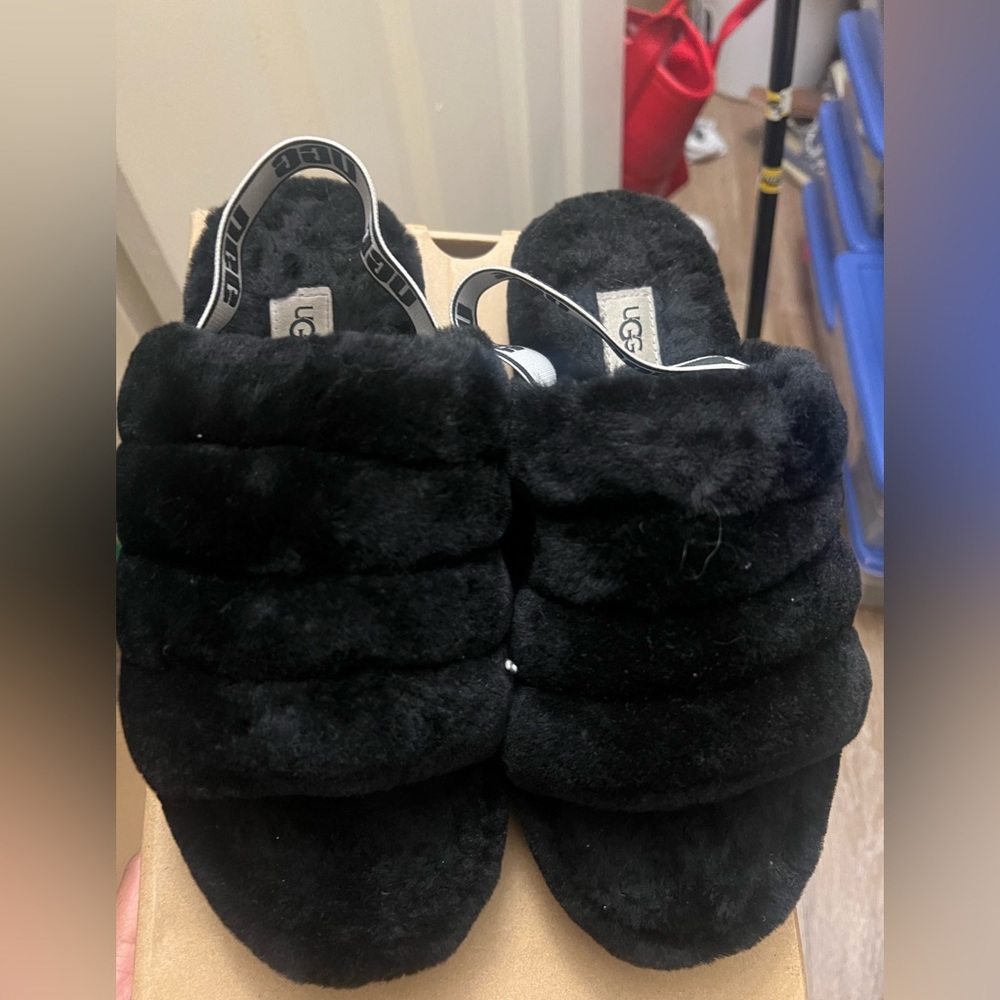 Black Ugg sandals